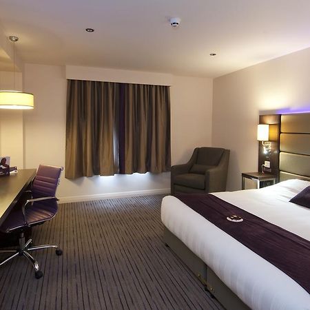 Premier Inn Basingstoke West מראה חיצוני תמונה