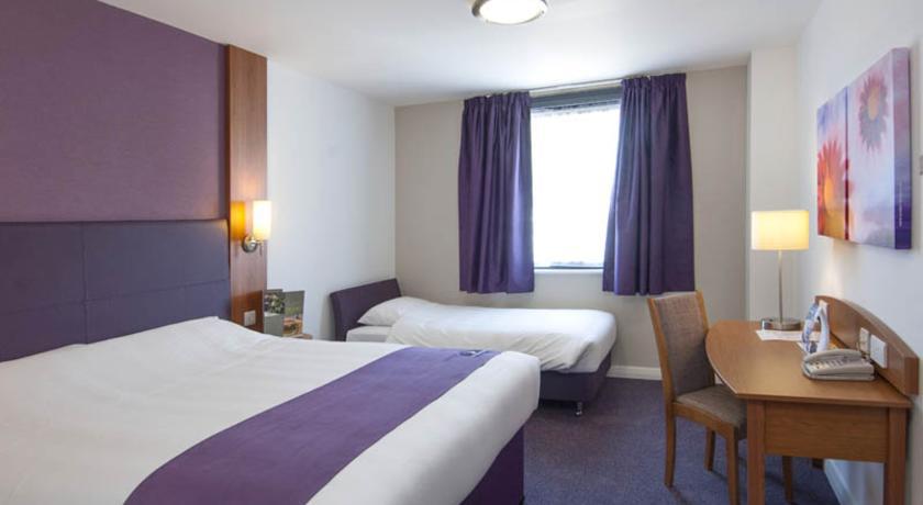 Premier Inn Basingstoke West חדר תמונה