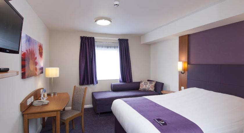 Premier Inn Basingstoke West חדר תמונה