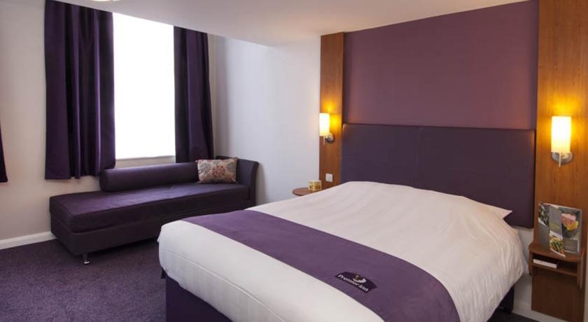 Premier Inn Basingstoke West מראה חיצוני תמונה