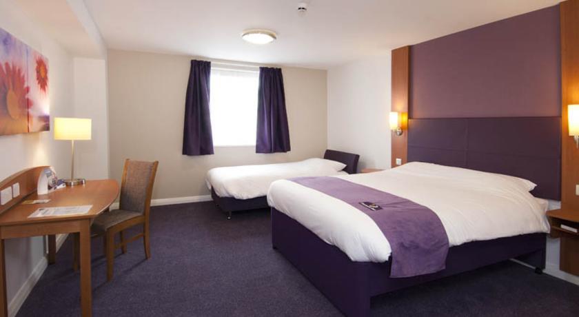 Premier Inn Basingstoke West חדר תמונה