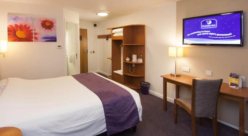 Premier Inn Basingstoke West מראה חיצוני תמונה