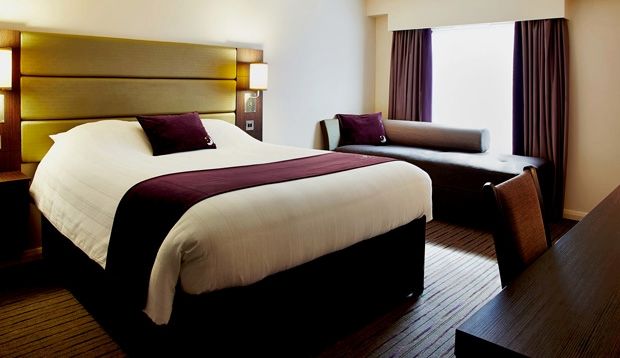 Premier Inn Basingstoke West מראה חיצוני תמונה
